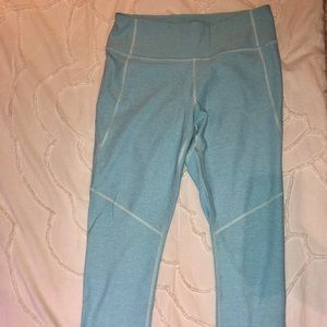 OUTDOOR VOICES 3/4 Pool Blue Leggings (Medium)